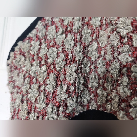 Thea Dora size 4 black evening dress with red and silver shimmer bust - Picture 6 of 8